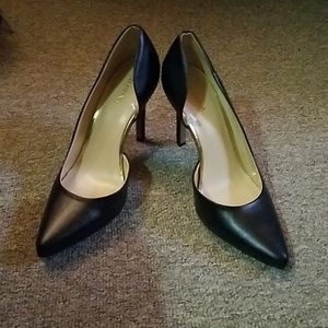 Women's staple shoes